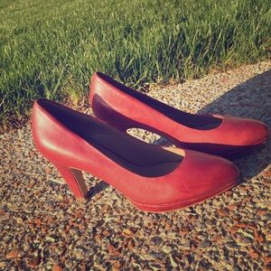 Ecco Red-brown pumps